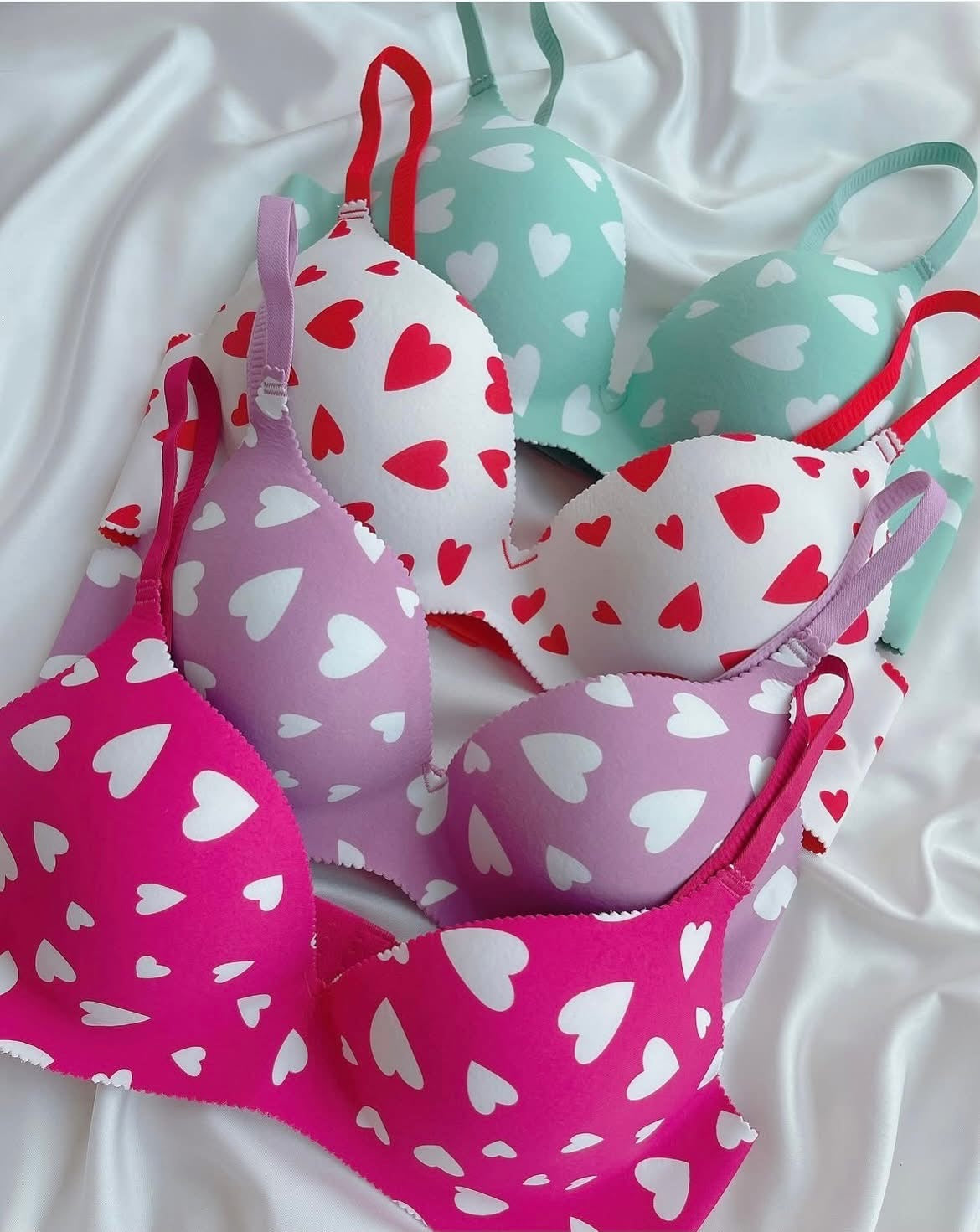 (36-42)B Seamless Heart Design Soft Push-up Bra (169)